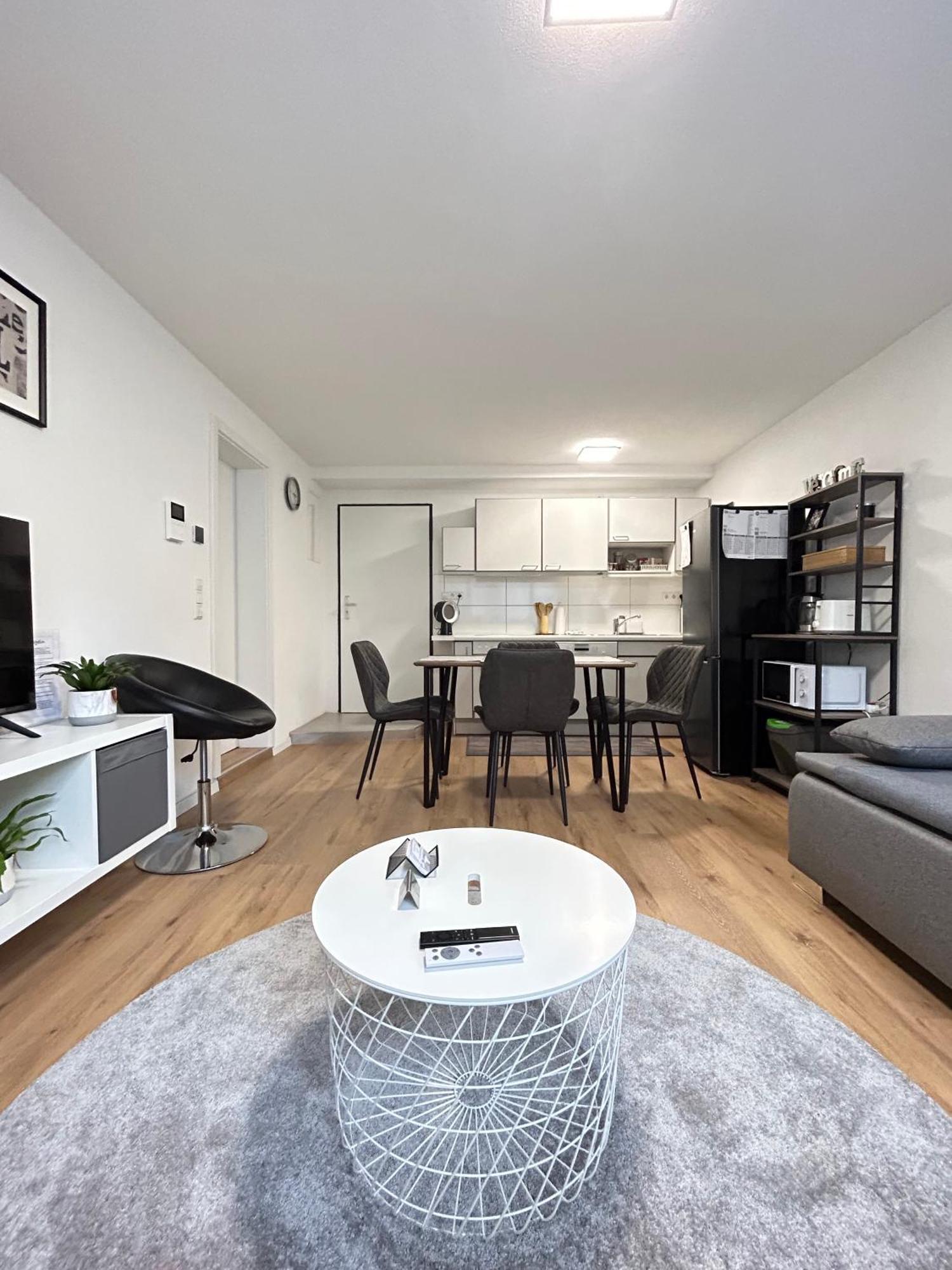 Souterrainwohnung - Remseck Am Neckar Dış mekan fotoğraf