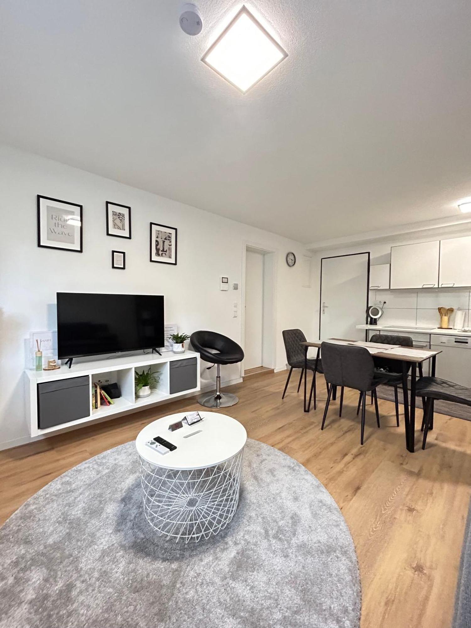 Souterrainwohnung - Remseck Am Neckar Dış mekan fotoğraf