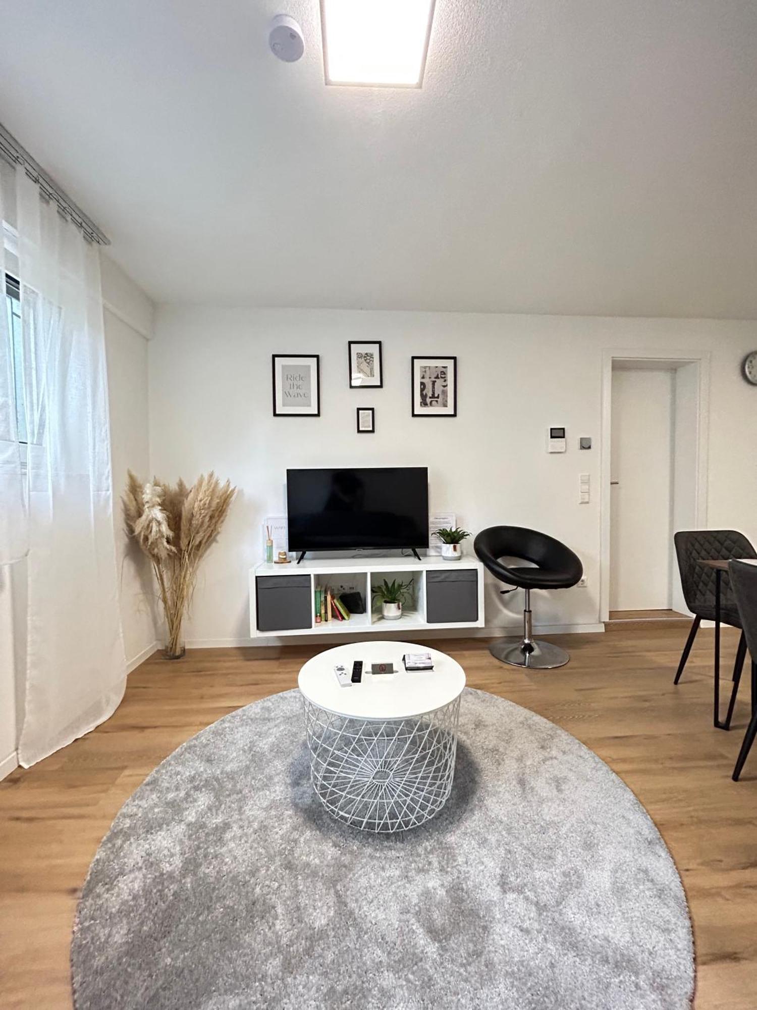 Souterrainwohnung - Remseck Am Neckar Dış mekan fotoğraf